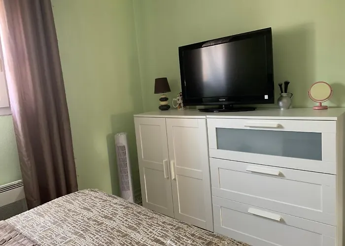 Comme A La Maison - Double Chez Habitant Pres De Toulouse Δωμάτια σε οικογενειακή κατοικία *