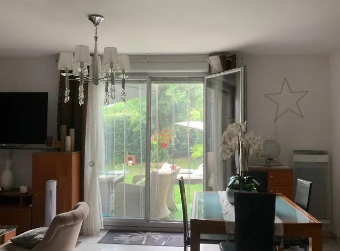 Comme A La Maison - Double Chez Habitant Pres De Toulouse Δωμάτια σε οικογενειακή κατοικία Baziege